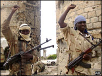 Islamic Courts fighters in Mogadishu - file photo